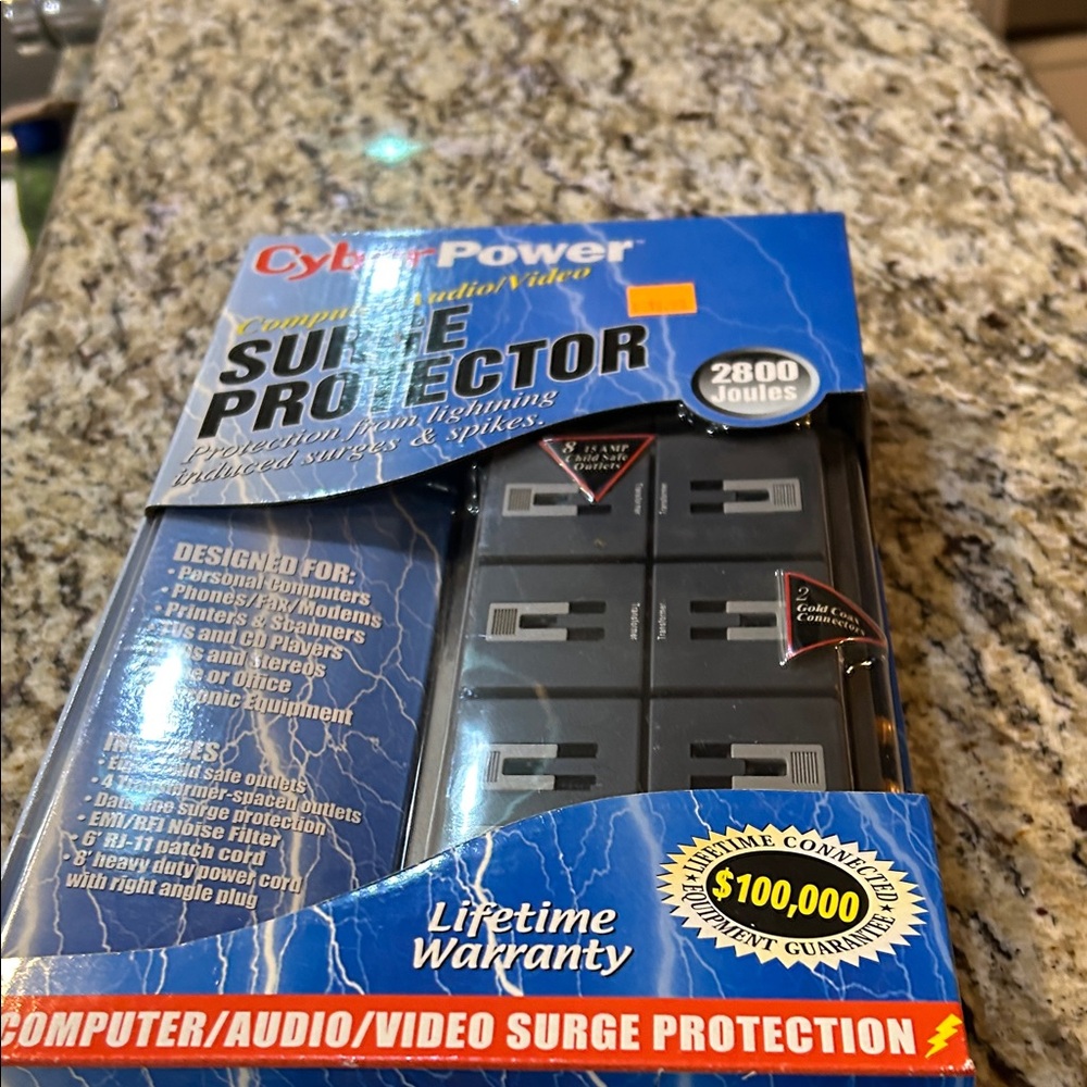 Black Surge Protector with 2800 Joules - Picture 7 of 16